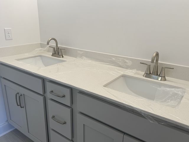 129 Dahlia Dr, La Vergne, TN 37086