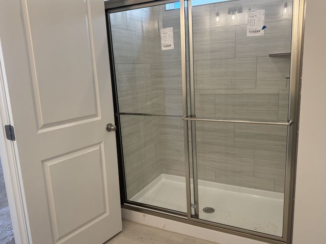 129 Dahlia Dr, La Vergne, TN 37086