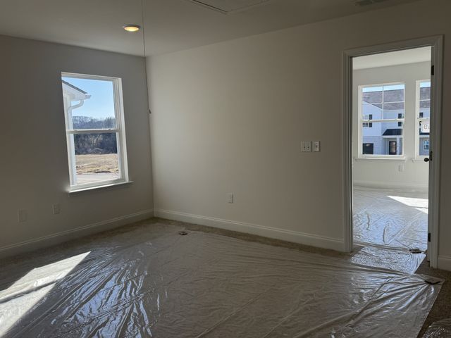 129 Dahlia Dr, La Vergne, TN 37086