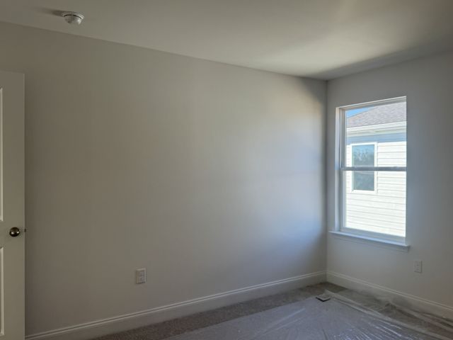 129 Dahlia Dr, La Vergne, TN 37086