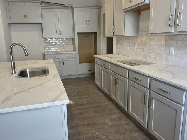 129 Dahlia Dr, La Vergne, TN 37086