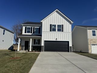 129 Dahlia Dr, La Vergne, TN 37086