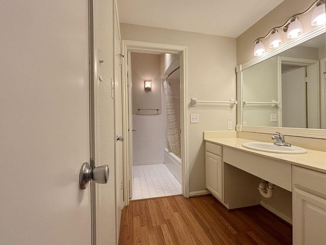 2400 N Braeswood Boulevard 329, Houston, TX 77030