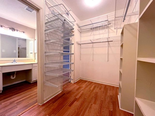 2400 N Braeswood Boulevard 329, Houston, TX 77030