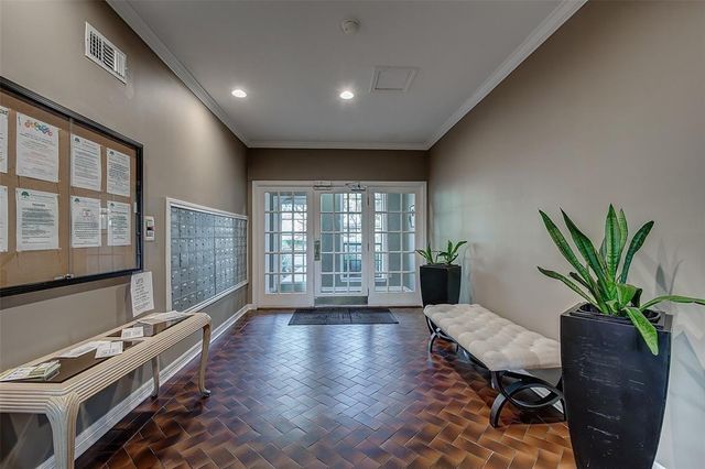 2400 N Braeswood Boulevard 329, Houston, TX 77030