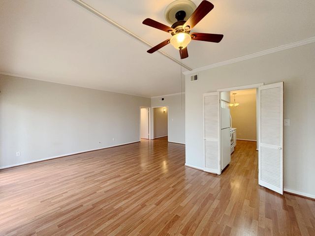 2400 N Braeswood Boulevard 329, Houston, TX 77030