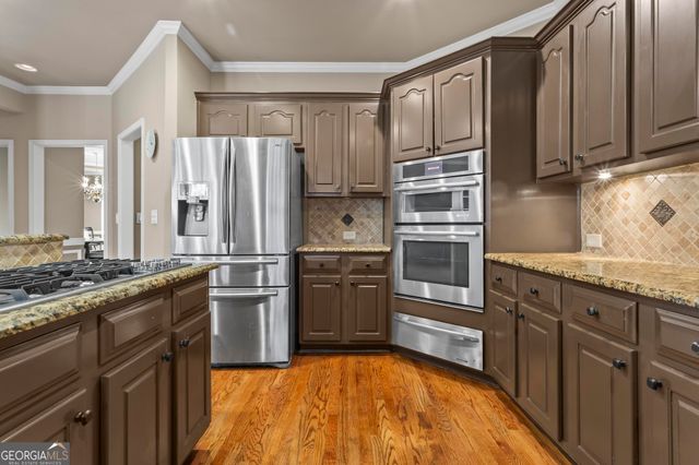 320 Commons Gate Court, Roswell, GA 30075