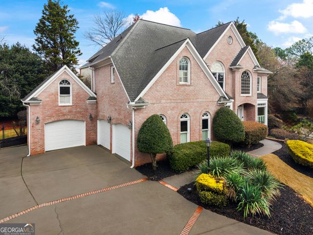 320 Commons Gate Court, Roswell, GA 30075