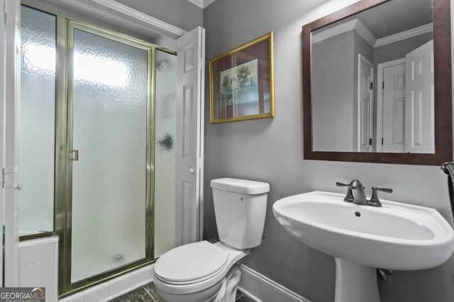 320 Commons Gate Court, Roswell, GA 30075