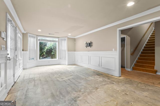 320 Commons Gate Court, Roswell, GA 30075