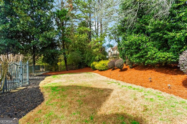 320 Commons Gate Court, Roswell, GA 30075