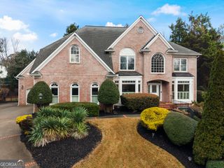 320 Commons Gate Court, Roswell, GA 30075