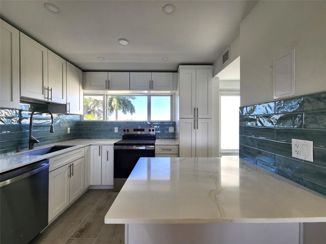 500 SE 21st Avenue 509, Deerfield Beach, FL 33441