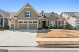 111 Red Maple Drive, Peachtree City, GA 30269