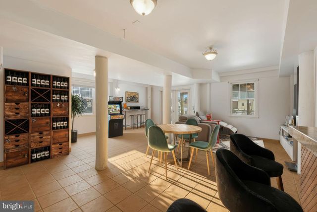 40 DADDY TUCKER, Little Egg Harbor Twp, NJ 08087