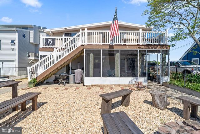40 DADDY TUCKER, Little Egg Harbor Twp, NJ 08087