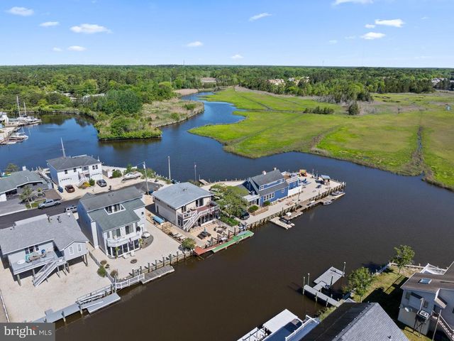 40 DADDY TUCKER, Little Egg Harbor Twp, NJ 08087