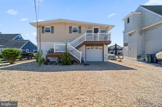40 DADDY TUCKER, Little Egg Harbor Twp, NJ 08087