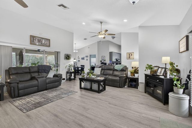 13714 78th Place N, West Palm Beach, FL 33412