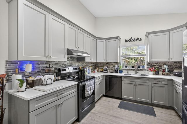 13714 78th Place N, West Palm Beach, FL 33412