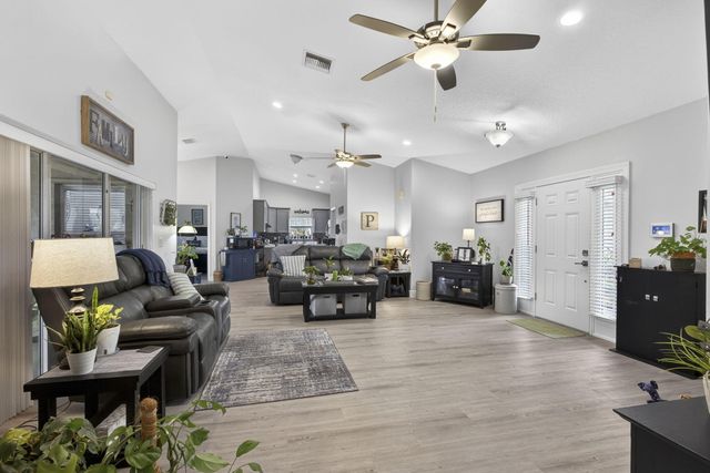 13714 78th Place N, West Palm Beach, FL 33412