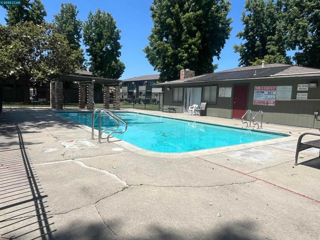 1133 Meadow Ln 53, Concord, CA 94520