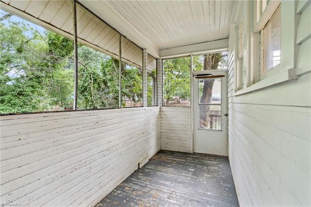 702 Granville Drive SW, Winston-salem, NC 27101