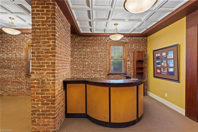 702 Granville Drive SW, Winston-salem, NC 27101