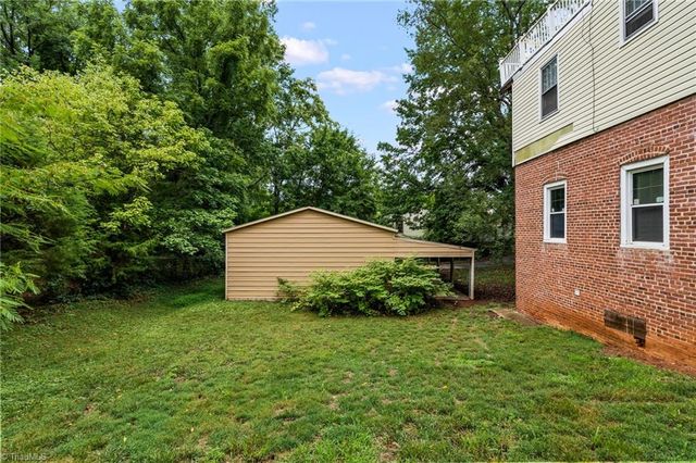 702 Granville Drive SW, Winston-salem, NC 27101