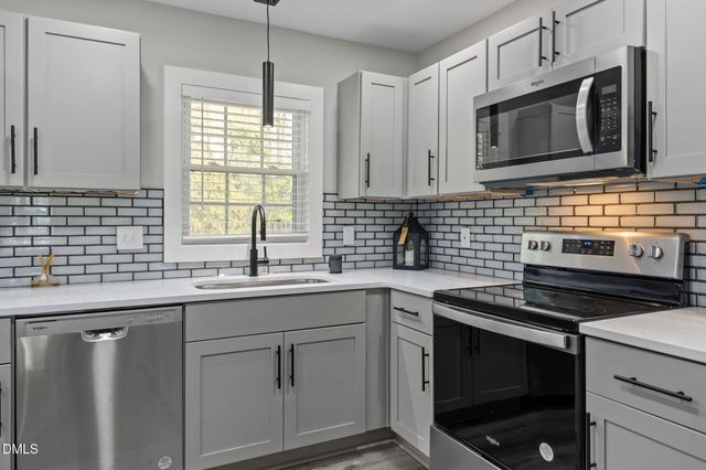 546 Rock Canyon Drive, Fayetteville, NC 28303