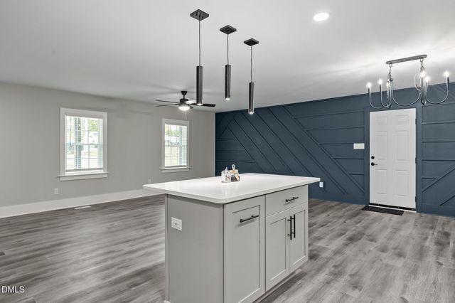 546 Rock Canyon Drive, Fayetteville, NC 28303