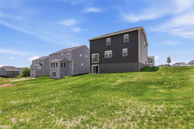 301 Saint Michael Way, Findlay Twp, PA 15126
