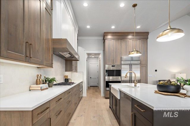 2843 W Three Lakes Dr., Meridian, ID 83646