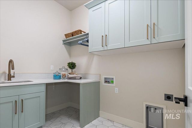 2843 W Three Lakes Dr., Meridian, ID 83646