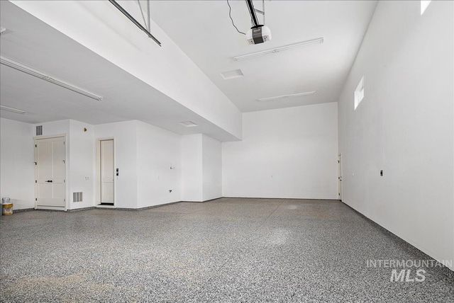 2843 W Three Lakes Dr., Meridian, ID 83646