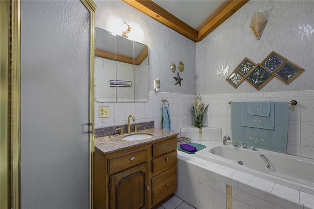 1727 Old Louisquissett Pike, Lincoln, RI 02865