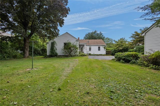 1727 Old Louisquissett Pike, Lincoln, RI 02865