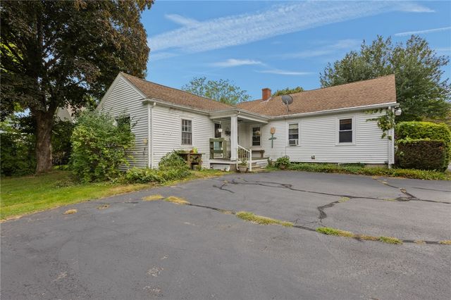 1727 Old Louisquissett Pike, Lincoln, RI 02865