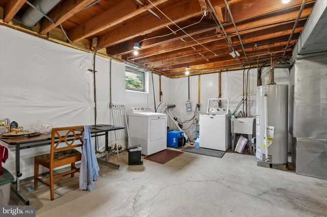 906 H AVE, Glenside, PA 19038