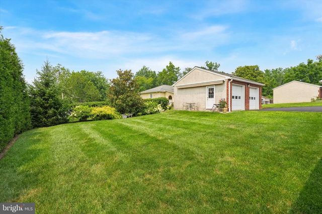 906 H AVE, Glenside, PA 19038