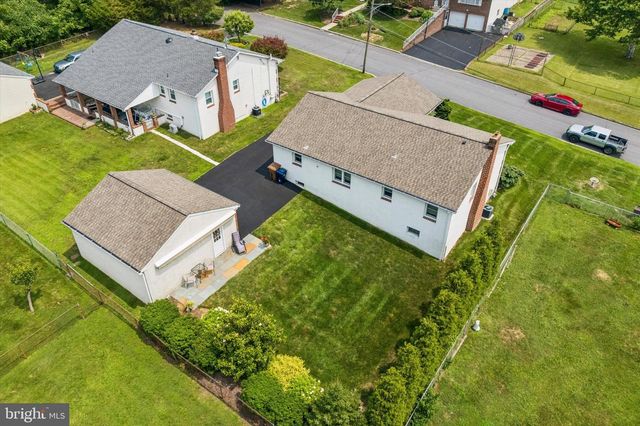906 H AVE, Glenside, PA 19038