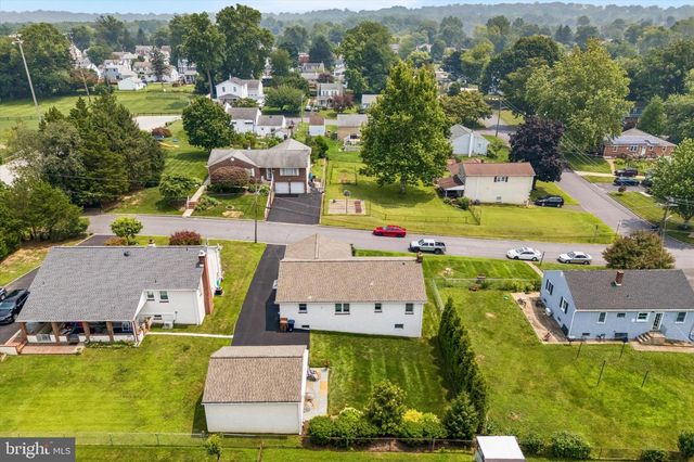906 H AVE, Glenside, PA 19038