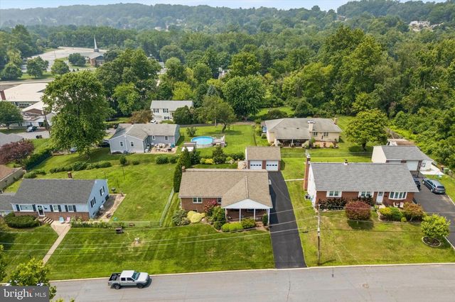 906 H AVE, Glenside, PA 19038