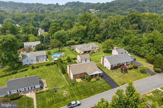 906 H AVE, Glenside, PA 19038