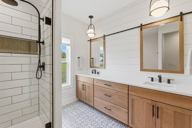 3864 Hickory Hill PARKWAY, Hubertus, WI 53033