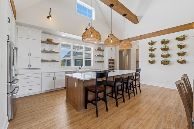 3864 Hickory Hill PARKWAY, Hubertus, WI 53033