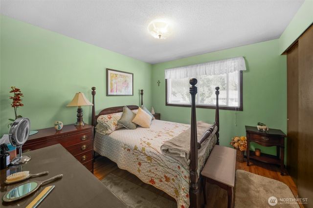 1921 Parkwood Drive SE, Olympia, WA 98501