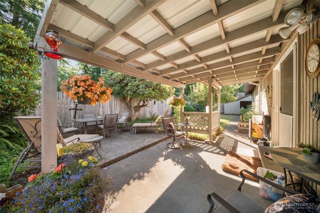 1921 Parkwood Drive SE, Olympia, WA 98501