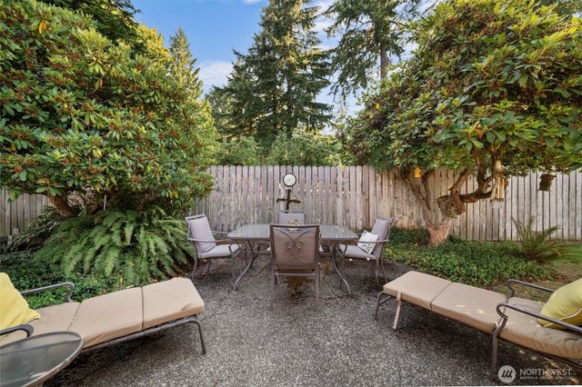 1921 Parkwood Drive SE, Olympia, WA 98501