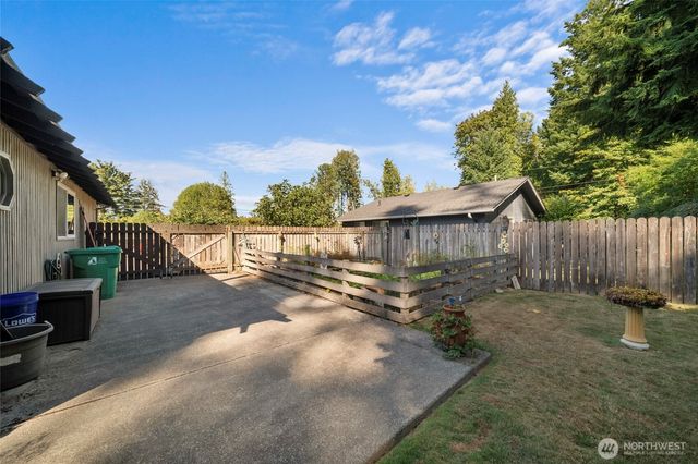 1921 Parkwood Drive SE, Olympia, WA 98501